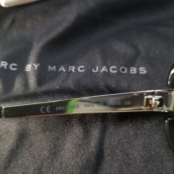 Marc Jacobs Sunglasses Black - Picture 11 of 12